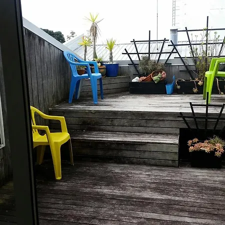 Loft 109 Backpackers Hostel Tauranga Exterior photo